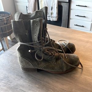 Aldo suede green combat boots size 9